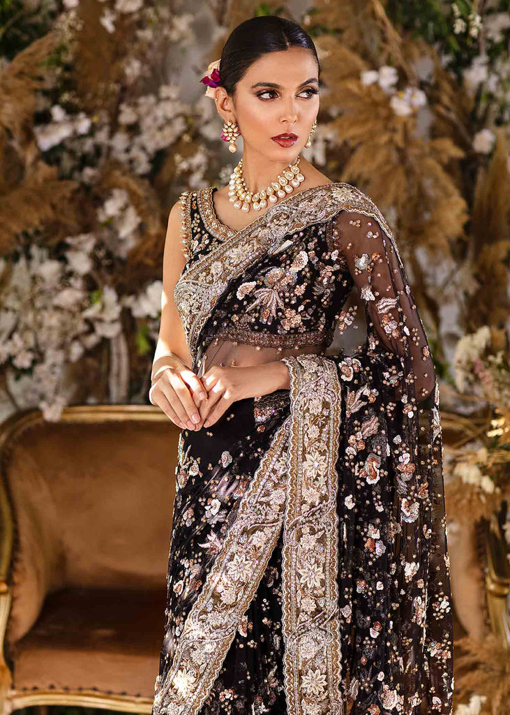 BLACK PEARL SARI Tena Durrani